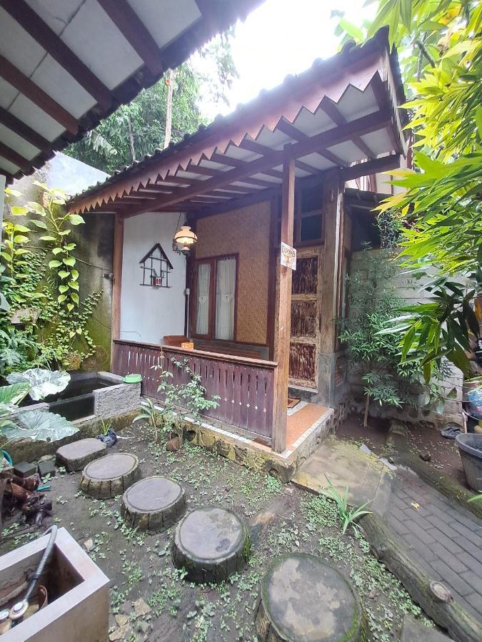 Diana'S Homestay Banyuwangi  Exterior foto
